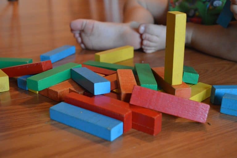 Coin jeu Montessori : un espace d’apprentissage et de créativité